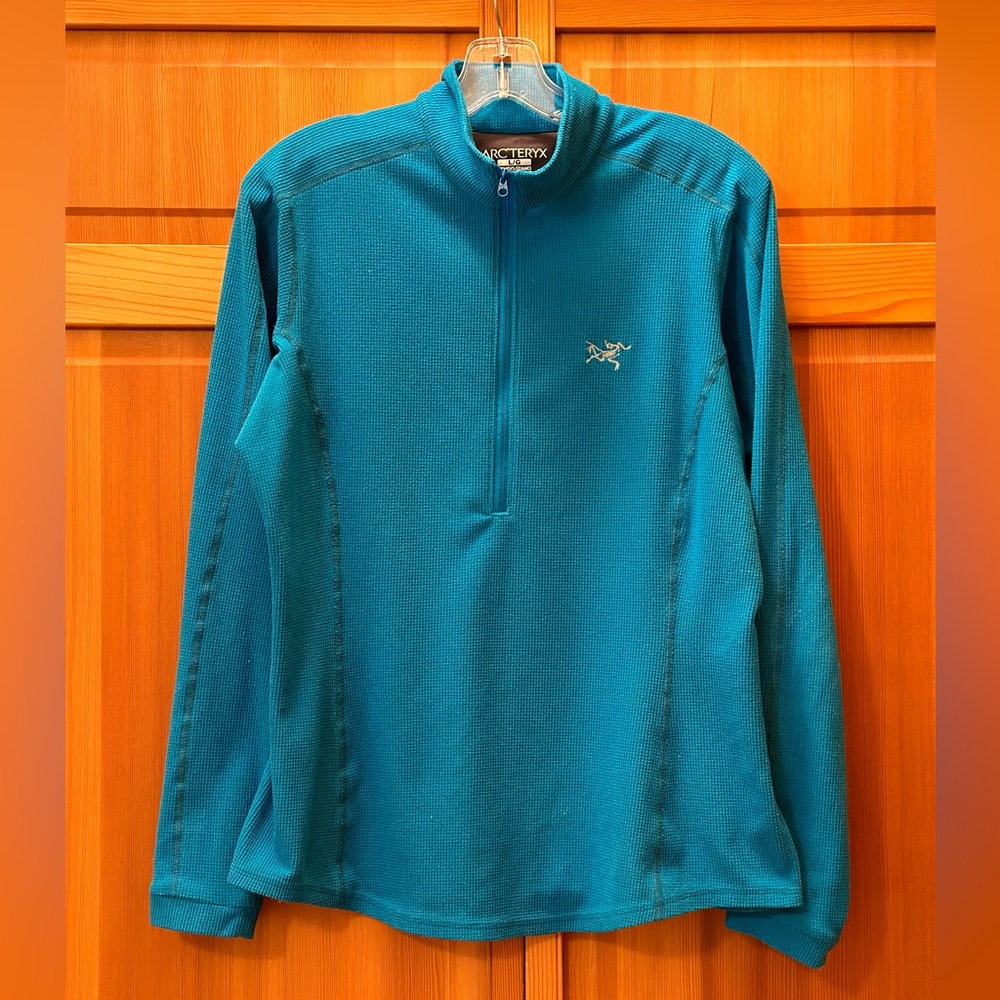 Arc'teryx Delta Lt women's pullover size L Beautiful Blue Turquoise in Good cond
